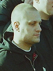 Marcel Wessel (bei einem Aufmarsch in Bielefeld, schon 2002)
